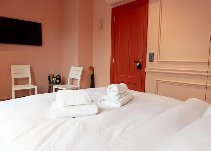 Palette ベッド・アンド・ブレックファスト 3*