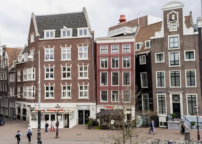 ベッド・アンド・ブレックファスト Palette